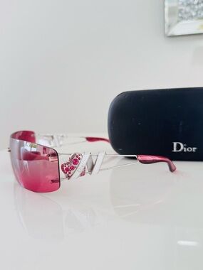 Extremely RARE 🍒 Vintage Dior heart core rimless Swarovski sunglasses